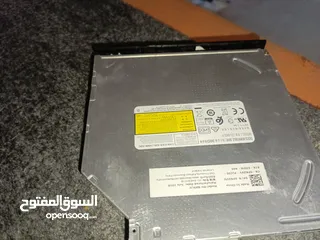  1 قارئ اقراص للابتوبات ديل انسبايرن 3000 ولا تيتيود 5000 بس