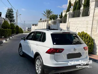  4 فلوكس فاجن يتجوان 2017