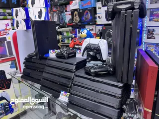  7 اجهزة بلاستيشن بحالة الوكالة كفاله خطيه  هديه مع كل جهاز عالم ارجوان للبلاستيشن