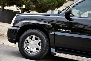 7 كاديلاك اسكاليد بحالة ممتازة.. مالك واحد فقط من الوكالة و بسعر مغري.. ترخيص و تنازل واطي
