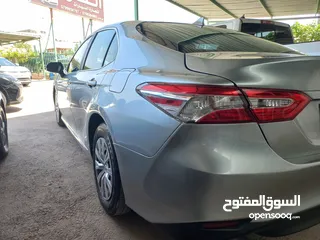  4 تويوتا كامري هايبرد ليثيوم امريكيه  موديل 2020 حره بحاله ممتازه وبسعر مغري للبيع