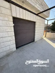  22 شقة طابقية ثالث مع رووف مساحة 410 متر مربع على القوشان و القوشان مستقل