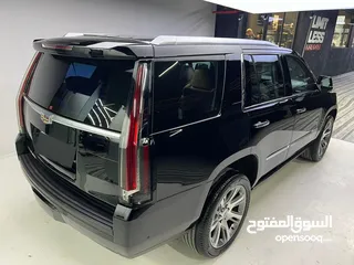  3 cadilac Escalade  وارد الوكالة و صيانة الوكالة مواصفات خاصة