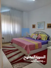  9 شقة فاخرة للبيع في الرابية  - قرب إشارة السفارة الصينية طابق ثاني 140م تشطيب سوبر ديلوكس