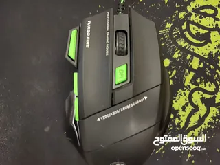  3 ماوس وماوس باد قيمنق(التواصل فقط على السوق المفتوح أو على الواتس)