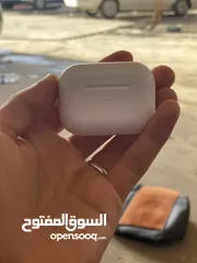  1 AirPods Pro 2