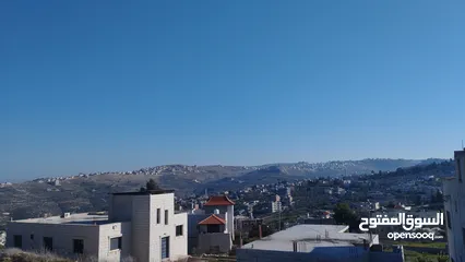  2 يتوفر لدينا نمرة ارض في الجهة الغربية لقرية تل