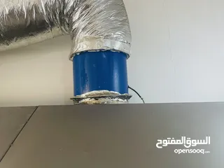  11 عدة مطعم بحالة جيدة جداً للبيع