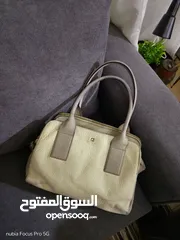  7 حقائب مستعملة ماركات اصلية 5 دنانير للحقيبة