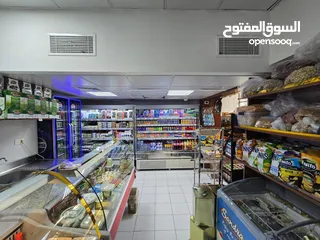  19 سوبر ماركت جاهز للبيع بسبب السفر