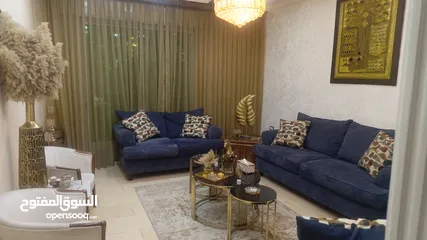 3 شقه طابق ارضي