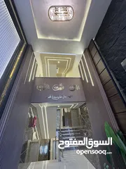  1 شقة شبه ارضي 170م2 بتشطيبات سوبر ديلوكس مع تراس خارجي 150م2 كبير ومدخل مستقل بسعر مميز للغاية