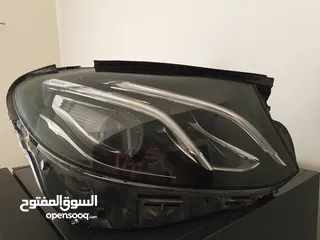  1 لايت مرسيدس أمامي يمين (right) E200 مديل 2017 مستعمل للبيع...