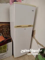  3 ثلاحة هوا  غسالت توماتيك  غاز 4 عيون مكفولات نضاف وممتازات البيع بداعي السفر