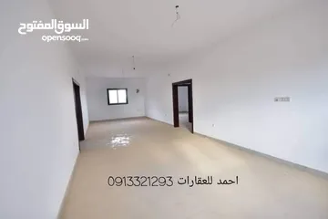  9 مبنى إداري خدمي في بداية شارع الشجر عالرئيسي للبيع او إيجار