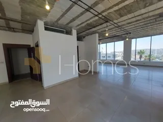 7 مكتب طابق ثالث للبيع في عمان - الدوار الثالث بمساحة 92م مخدوم بالكامل .