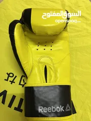  4 قفازات ملاكمة اصلية reebok