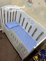  1 تخت بيبي شبه جديد للببيع ...