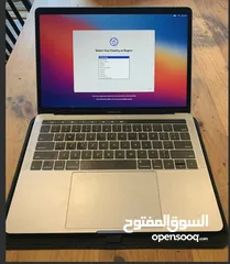  4 ماك بوك برو 2019  15.6" MacBook pro 13.3" + Ext monitor