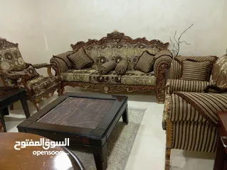  3 طقم غرفة ضيوف 7 مقاعد بحالة ممتازة للبيع
