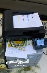  1 طابعه hp ليزري ملون واسود وابيض