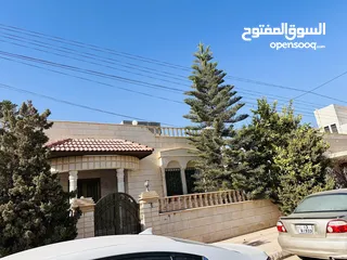  17 منزل للبيع - الزرقاء - مدينة الشرق - بالقرب من مسجد الكيالي