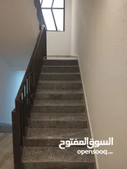  1 شقة طابق ارض مع تراس واسع 150 متر بسعر مميز جدا ( الزرقاء الجديدة بالقرب من salezi woman
