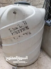  1 خزان للبيع بحالة ممتازة