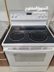  1 GE electric oven
