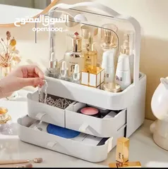  3 خزانة الأميرات لتنظيم المكياج والعناية!  خلي طاولة التزيين تبعتك تصير قطعة فنية  مع منظم المكياج .