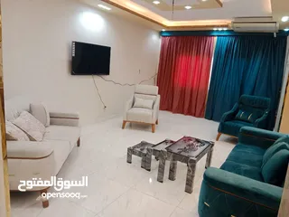  4 شقه تحفه للبيع فيصل الهرم الريسي شارع ميدان الساعه