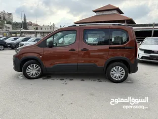  12 بيجو بارتنر ترخيص 2020 ماتور 1500ديزل جير عادي