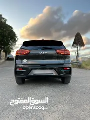  11 كيا نيرو Kia Niro EV كهربائية بالكامل 2022 فل اعلى صنف مع فتحة فحص عداد قليل 27 الف كاش او اقساط