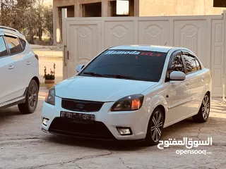  2 كيا ريو 2010