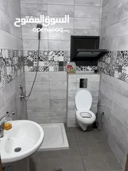  4 منزل مستقل مسور للبيع مع حديقة