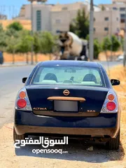  4 نيسان التما بنزين ماتور 2500 لون اسود