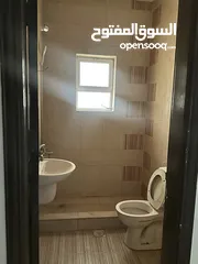  11 شقة مميزة للبيع
