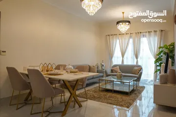  4 شقة غرفة وصالة جاهزة مساحة كبيرة في دبي