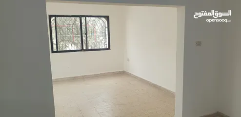  11 بيت في عين الباشا التطوير قرب مسجد البداد