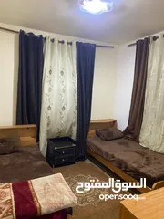  11 شقه مفروشة اربد شارع الجامعه للايجار اليومي والاسبوعي سوبر ديلوكس وفاخره جدا قريبه من جميع الخدمات.