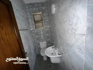  13 شقة  للبيع في منطقة الرابية ( Property ID : 37884 )