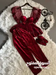  4 ملابس نسائيه