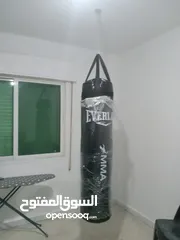  1 شوال ملاكمه جديد جلد اصلي الوزن kg50 الطول 150cm + باندج +واقي +حبله