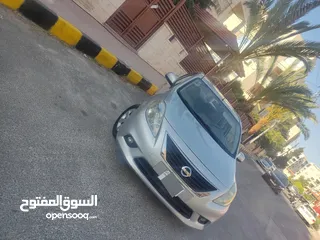  4 نيسان صني موديل 2012 نظيفة جدا وخصوصي اصلي للبيع بسعر مغري جدا