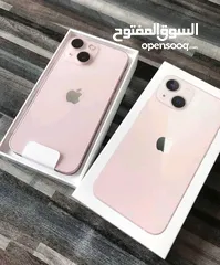  1 الهاتف الفريد  الأنيق iPhone 13  مـن اصدارات Apple   بسعــة تخزيــن  128GB  يد