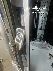  4 جاكوزي حديث وكبير للبيع بسعر رخيص