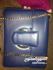  12 Salvatore Ferragamo bag made of soft leather, made in Italy  حقيبة سلفاتوري فيراغامو مصنوعة من الجلد