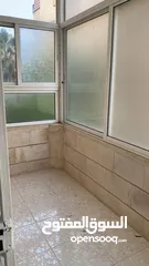  2 شقه للايجار اربد مقابل مديرية الصحه بجانب السيفوي سابقا
