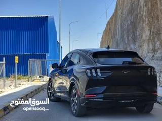  27 FORD MUSTANG MACH-E PREMIUM 4XE 2022  فورد موستنج الكهربائية بالكامل صنف بريميوم اعلى فئه دفع رباعي