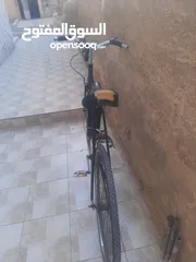  4 بسكليت سبق جنط 30 للبيع من دون غيارات برك امامي فقط قابل للتفاوض بشيء بسيط للتواصل رسائل
